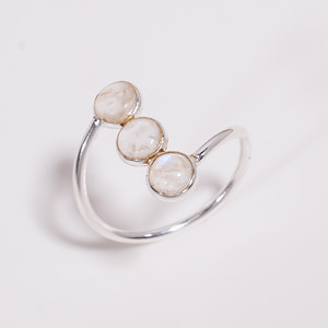 Anillo de Plata de Ley 925 con piedras preciosas naturales de amatista, proveedor de joyería de piedras preciosas de plata antigua, exportador de joyería de plata hecha a mano - Product Image 5