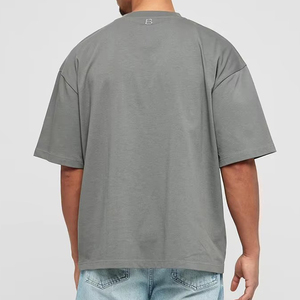 Camiseta de Hombre, Talla Grande, Color Gris Sólido, 100% Algodón, Manga Corta, Cuello Redondo, Casual, 190GSM, Corte Regular, Diseño Liso - Product Image 4