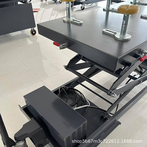 Transpaleta Eléctrica de 1.5 Toneladas con Motor Eléctrico y Protección Contra Sobrecarga para Reparación y Mantenimiento de Automóviles - Product Image 4