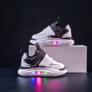 Chaussures LED pour enfants kaki et noires, baskets décontractées, chaussures lumineuses LED pour enfants, chaussures tendance pour la marche - Product Image 4