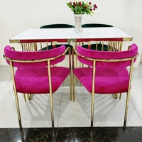 Ensemble de table et chaises de salle à manger modernes en marbre, meubles en métal et velours pour la maison, l'appartement, le restaurant, le salon, la chambre à coucher