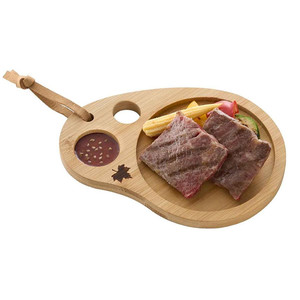 Plateau à steak en bambou avec compartiment pour sauce, planche de service suspendue pour viande et légumes, couleur bois naturel - Product Image 1