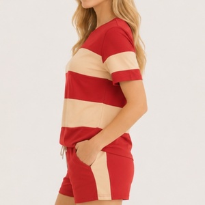 Ensemble décontracté deux pièces pour femme, couleur contrastante, coupe classique, t-shirt à manches courtes et short, vêtements amples pour femme - Product Image 2