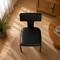 Chaise de salle à manger moderne et écologique en cuir noir rembourré avec dossier en forme de T et pieds en métal