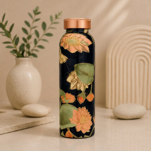 Botella de agua de cobre esmaltado con diseño floral de loto y tapa con acabado de cobre, un elegante diseño artístico de flor y hoja de loto. - Product Image 1