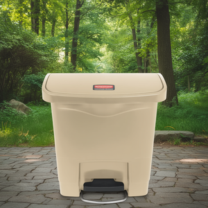 Cestino per rifiuti Rubbermaid Commercial Step-On 15 L beige con pedale frontale - Product Image 3