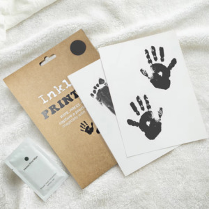 <span class=keywords><strong>Set</strong></span> di tamponi senza inchiostro per impronte sulla pelle - Impronte di mani e piedi di neonati, impronte di zampe di animali domestici come ricordo - Product Image 1