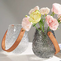 Vase en verre gaufré en forme de sac à main avec poignée en cuir marron, vase rond pour fleurs fraîches, branches séchées, décoration de table pour la maison