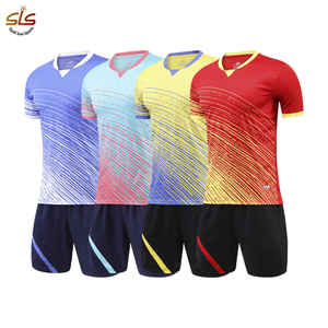 Универсальная футбольная майка из полиэстера с возможностью индивидуализации, легкая, с вышивкой, в стиле ретро, футбольная форма - Product Image 1