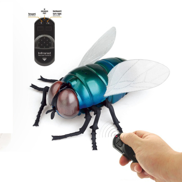Infrared Plastic Insects Toy Mini Remote Control Joking Insect Plastic Toy Inductive Toy