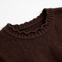 Pull en maille asymétrique pour femme, col rond, bord à volants, couleur café foncé, épaules tombantes, manches longues, mélange de laine