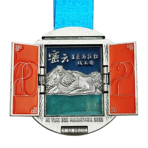 Medaglia da corsa metallica personalizzata di eccellente qualità per eventi sportivi di maratona medaglioni smaltati morbidi speciali con cerniera - Product Image 1