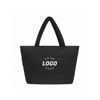 Sac fourre-tout matelassé noir personnalisé, sac à bandoulière matelassé, grand sac de voyage rembourré avec logo personnalisé, broderie été automne