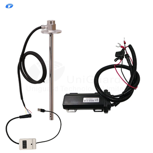 Chip theo dõi nhỏ nhất UM778 với thẻ SIM, cảm biến nhiên liệu siêu âm, đầu vào kỹ thuật số bốn băng tần để quản lý đội xe, chip chống trộm - Product Image 1