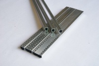 Barre d'espacement en aluminium en promotion, plusieurs spécifications pour accessoires de verre creux pour bâtiments industriels
