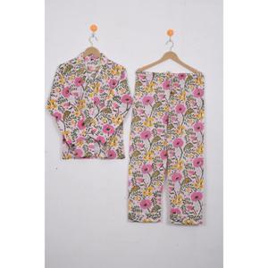 Nouvel ensemble de pyjama en coton à motif floral, imprimé à la main, vêtements de nuit pour femmes, ensemble de détente léger pour l'été - Product Image 4