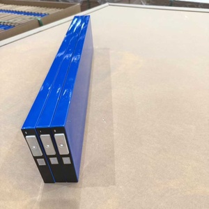 แบตเตอรี่ลิเธียมไอรอนฟอสเฟต (LiFePO4) แบบ Blade เกรด A ขนาด 3.2V 162.5Ah ความต้านทานต่ำ 0.5mR สำหรับรถยนต์ไฟฟ้า รถบรรทุก รถยก ได้รับมาตรฐาน CE - Product Image 4