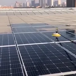 Brosse de nettoyage de panneaux solaires à perche télescopique - Robot de nettoyage solaire multifonctionnel étanche avec conception à flux d'eau - Product Image 6