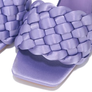 Moda estate nuove donne <span class=keywords><strong>viola</strong></span> tessuto muli punta quadrata Stiletto tacchi alti signore partito pantofole Casual scarpe di grandi dimensioni - Product Image 2