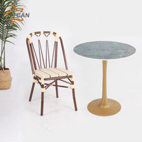 Mobilier d'extérieur commercial Hôtel Restaurant Café Table à manger en rotin et chaises Ensemble de jardin