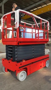 Plateforme de travail en hauteur WELIFTRICH Mini, élévateur à ciseaux électrique jusqu'à 6 m, conception hydraulique, capacité de charge de 300 kg, 4 roulettes pivotantes - Product Image 6