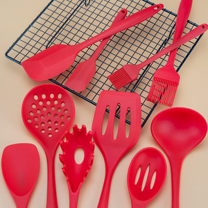 Juego de utensilios de cocina de silicona, juego de cinco piezas que incluye espátula, cuchara para wok, colador, cuchara para arroz, sartén antiadherente, espátula de silicona. - Product Image 3