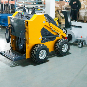 Minicargadora con Ruedas, Motor CE EPA de 7.6kW, Alta Eficiencia, Compacta, con Bomba de Rodamientos - Product Image 4