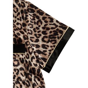 FOXA Conjunto de pijama de satén de 2 piezas para mujer, estampado de leopardo, camisa de manga corta con botones en la parte delantera y pantalones cortos, conjunto de ropa de dormir - Product Image 4