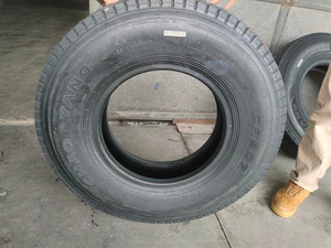 Pneus de camionnette à fort volume de vente 7.50R16, pneus radiaux tout acier, motif linéaire long pour conduite intensif - Product Image 3