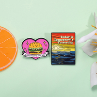Alfileres esmaltados de pan de dibujos animados, diseño de comida divertida, broches de Metal, mochila, insignia de solapa, regalo de joyería para amigos