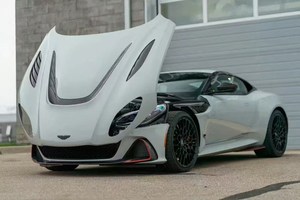 Kit Carrozzeria in Fibra di Carbonio Stile 770 di Alta Qualità per <span class=keywords><strong>Aston</strong></span> Martin <span class=keywords><strong>DBS</strong></span> - Labbro Anteriore/Diffusore Posteriore/Alette Laterali/Spoiler (Adattamento Perfetto) - Product Image 3