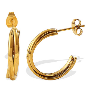 ต่างหูแบบห่วงรูปตัว C สามชั้น ชุบทอง 18K สแตนเลสสตีล สำหรับผู้หญิง สวมใส่ได้ทุกวัน - Product Image 5