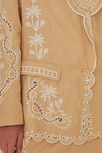 Vente en gros Blazer élégant en lin brodé à encolure en V flatteur de haute qualité pour femmes - Product Image 4