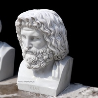 Statue de Zeus en marbre blanc, célèbre mythologie grecque antique