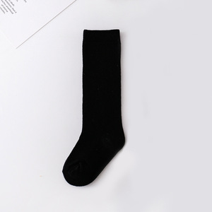 Chaussettes antidérapantes en coton biologique pour bébé avec logo personnalisé, en bambou épais pour l'hiver, antidérapantes pour garçon - Product Image 2