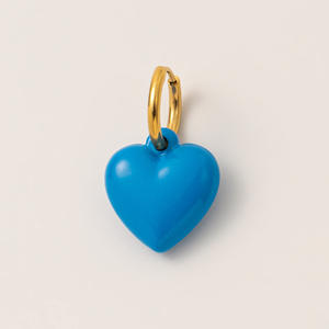 Colgante de esmalte de acero inoxidable chapado en oro con colgante de corazón colorido de 18K PVD para la fabricación de joyas DIY, con diseño de corazón, de color dorado - Product Image 6