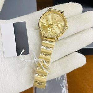 Il Quadrante Lussuoso e alla Moda dell'Orologio da Polso da Donna Presenta un Quadrante Secondario per la Data Decorato con Cristalli sul Bordo Esterno - Product Image 5