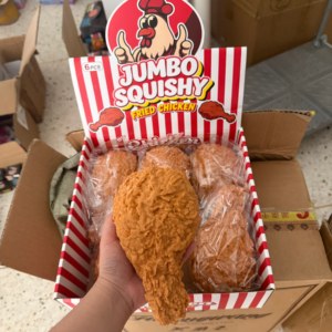 Juguete Antiestrés de TPR con Diseño Mixto de Zanahoria y Pierna de Pollo Frita, el Más Vendido en Stock - Product Image 4