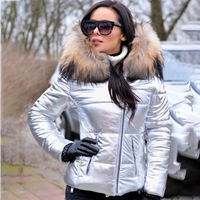 Veste d'hiver pour femme, style européen et américain, élégante, à capuche, rembourrée de duvet épais, fermeture éclair, prête à être expédiée en 2025