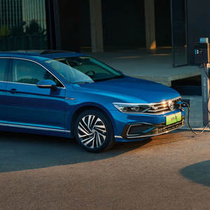 2022 2024 volkswagens magotan GTE modelo premium de lujo FWD PHEV 4 puertas 5 plazas sedán híbrido enchufable VW magotan GTE precio - Product Image 3