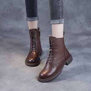 Bottes <span class=keywords><strong>Martin</strong></span> pour femmes, bottines à lacets en cuir véritable, bout rond, talon carré, couleur unie, avec tirette arrière, OEM ODM Vente en gros - Product Image 2