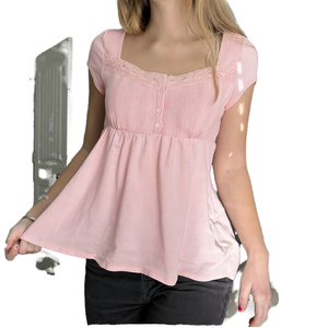 Camiseta de punto para mujer, color rosa, cuello cuadrado, manga corta, con ribete de encaje, estilo dulce, holgada, informal, para primavera y verano - Product Image 1