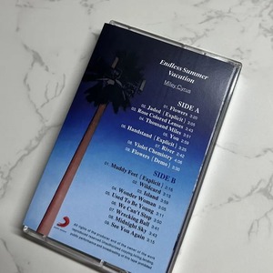 <span class=keywords><strong>Miley</strong></span> <span class=keywords><strong>Cyrus</strong></span> Endless Summer Vacation Kassette, Pop / Dance-Pop Studioalbum - Product Image 2