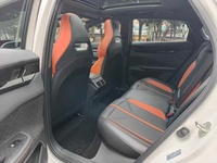 Changan UNI-V Modèle 2024 1.5T Édition Sport Premium Occasion Berline Haute Performance Essence Conduite à Gauche Automatique
