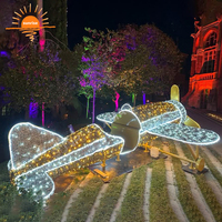 Décoration de Noël géante en forme d'avion à hélices LED pour affichage commercial, sculpture d'avion extérieure avec lumières