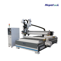 Machine CNC de travail du bois de haute qualité avec changement d'outil automatique 2030 et carrousel ATC pour la découpe de profilés de meubles complexes