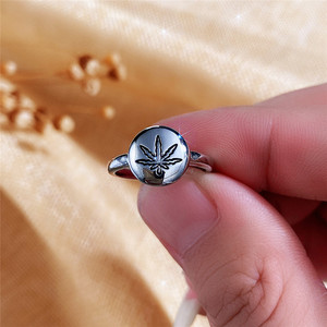 Anillo de latón chapado en oro F1244 con diseño de plantas, joyería de moda unisex, regalo para él y para ella - Product Image 4