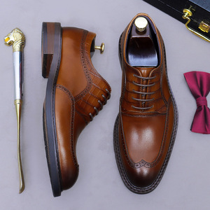 Zapatos de cuero grabados de alta gama para hombre, cuero vacuno de primera calidad, estilo ejecutivo, retro, zapatos de cuero de oficina para hombre - Product Image 2
