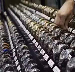 Montres mécaniques automatiques pour hommes style hip-hop, très vendues, entièrement serties de diamants, affichage de la date, montre en moissanite ou en zircon - Product Image 6