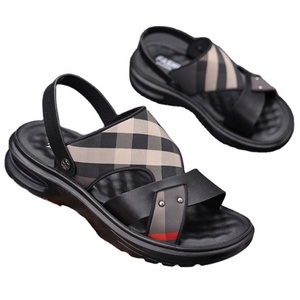 Sandales d'été pour hommes 2026, nouveau style, tongs décontractées, chaussures de sport à semelle souple, chaussures de plage à coussin d'air pour hommes, pantoufles tendance - Product Image 1